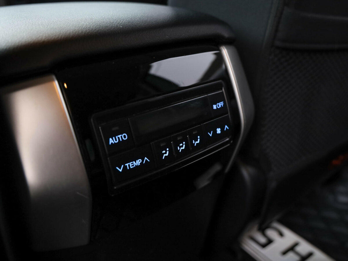 Toyota Land Cruiser Prado 2021 года с пробегом. Фото: #11