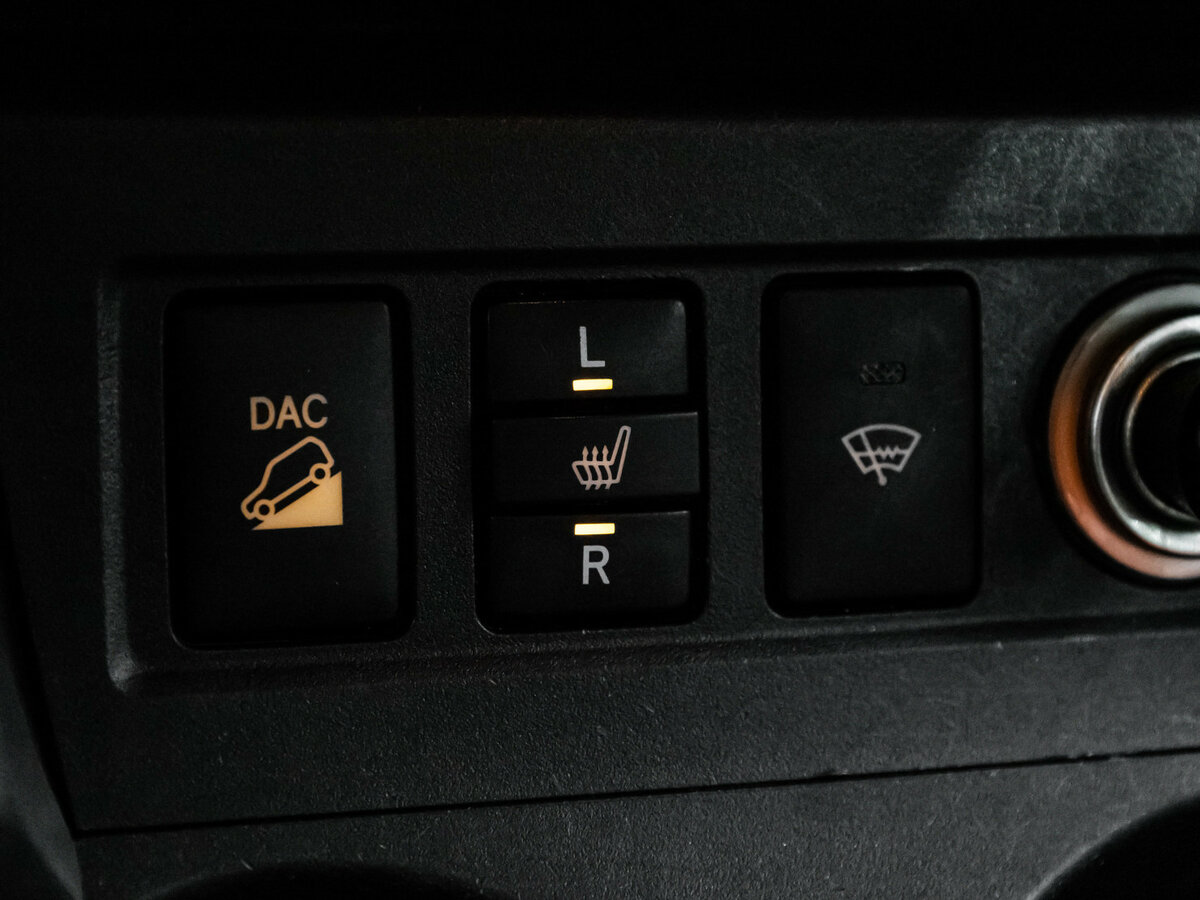 Toyota RAV4 2006 года с пробегом. Фото: #11