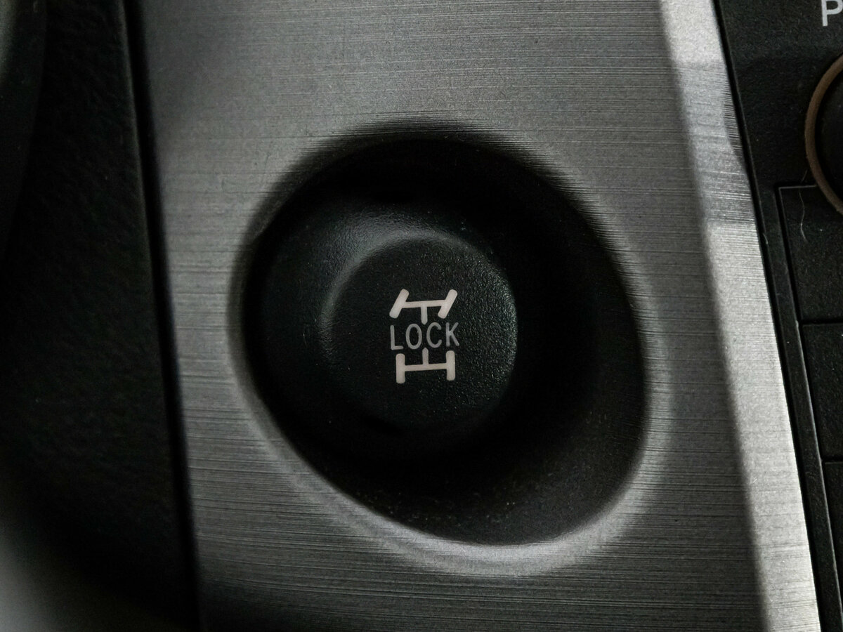 Toyota RAV4 2006 года с пробегом. Фото: #12