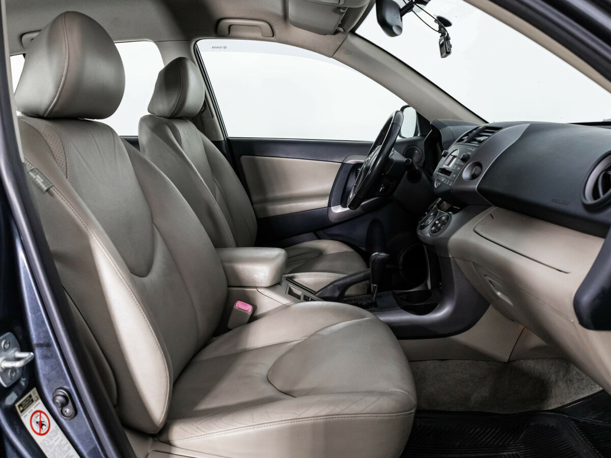 Toyota RAV4 2006 года с пробегом. Фото: #13