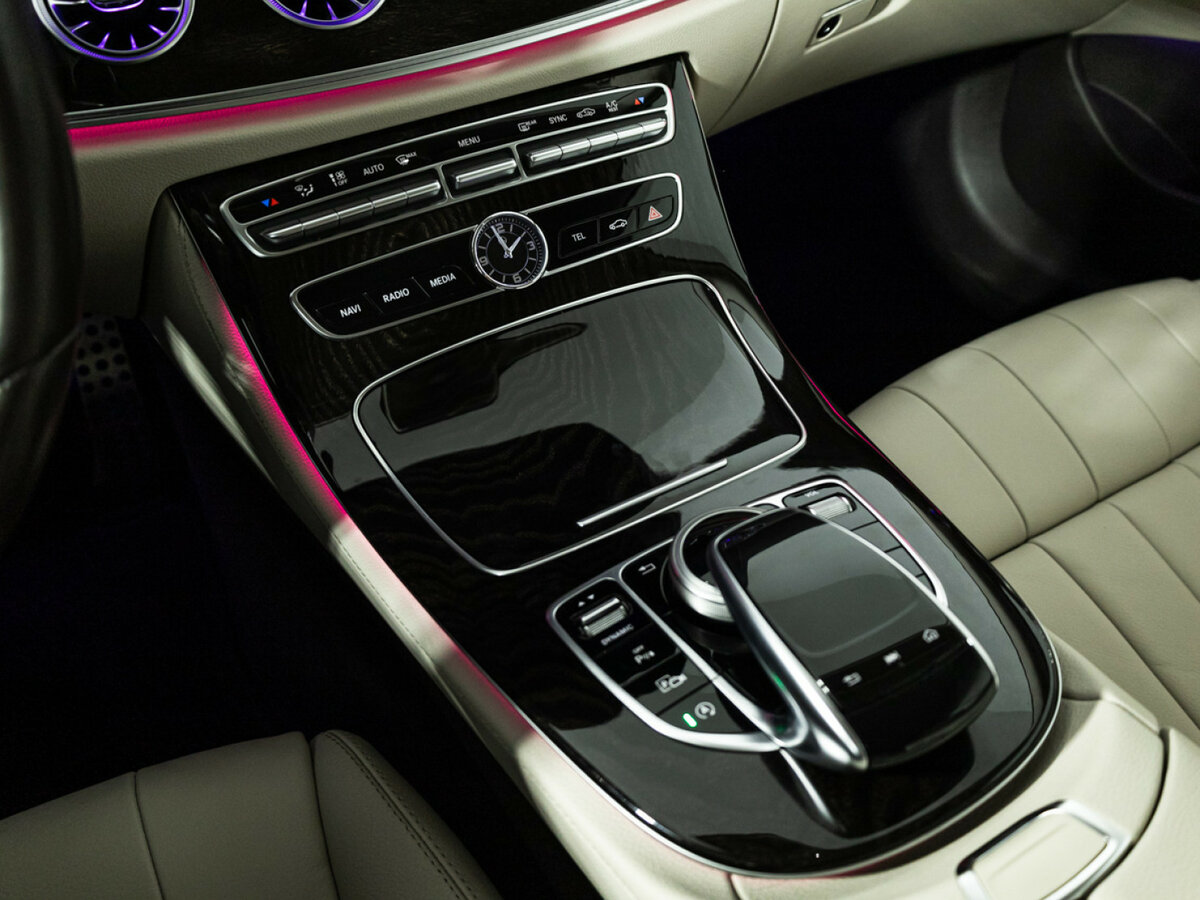 Mercedes-Benz E-Класс 2019 года с пробегом. Фото: #17
