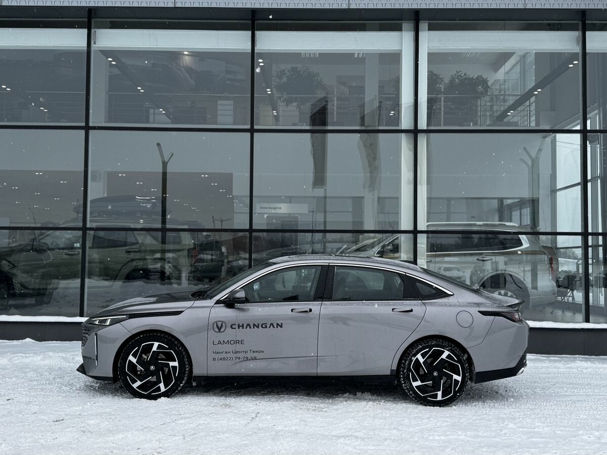Changan Lamore 2023 года с пробегом. Фото: #8