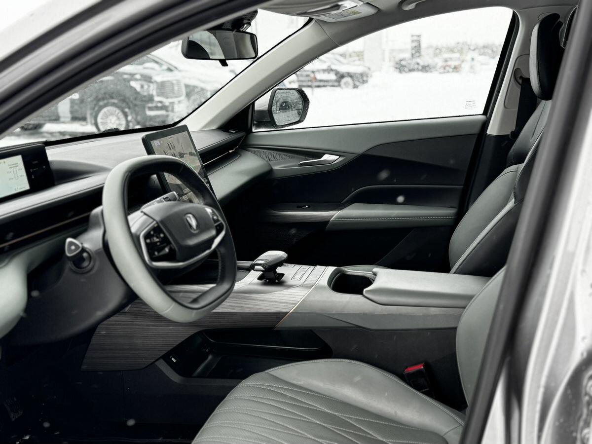 Changan Lamore 2023 года с пробегом. Фото: #13