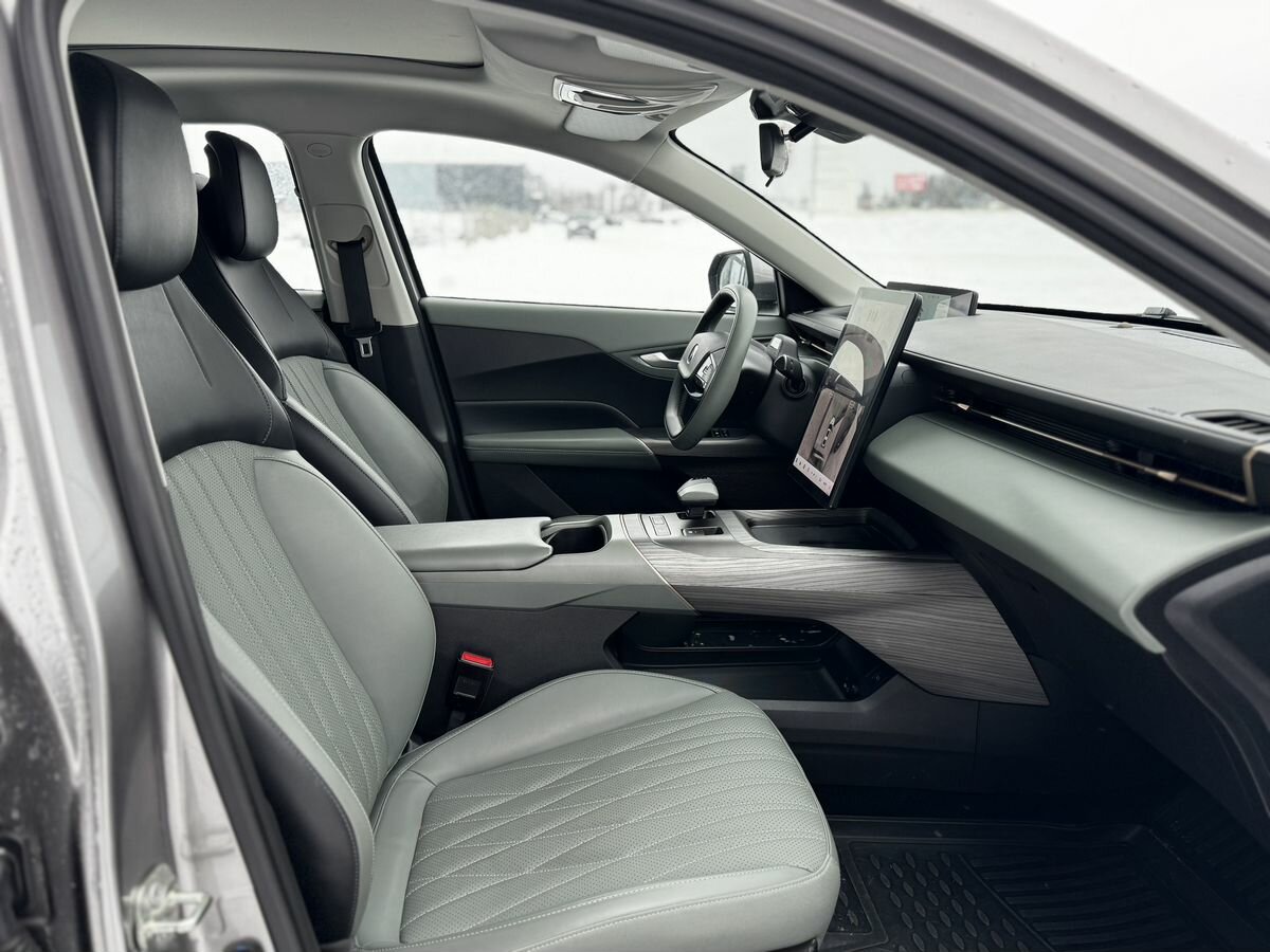 Changan Lamore 2023 года с пробегом. Фото: #16