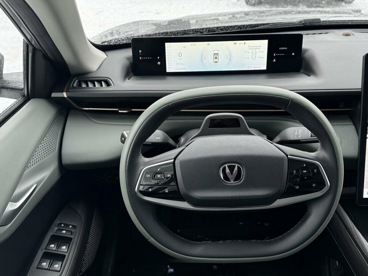 Changan Lamore 2023 года с пробегом. Фото: #19