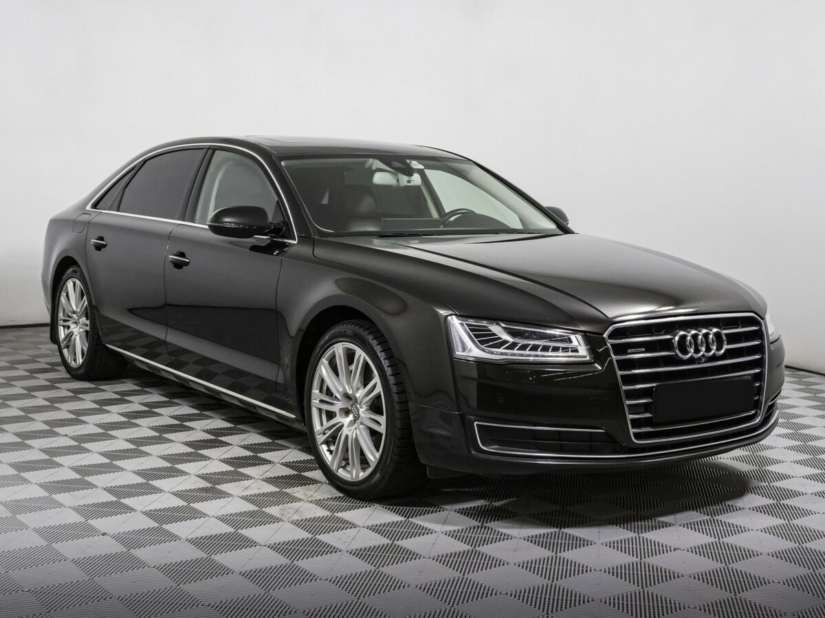 Audi A8 2014 года с пробегом. Фото: #2