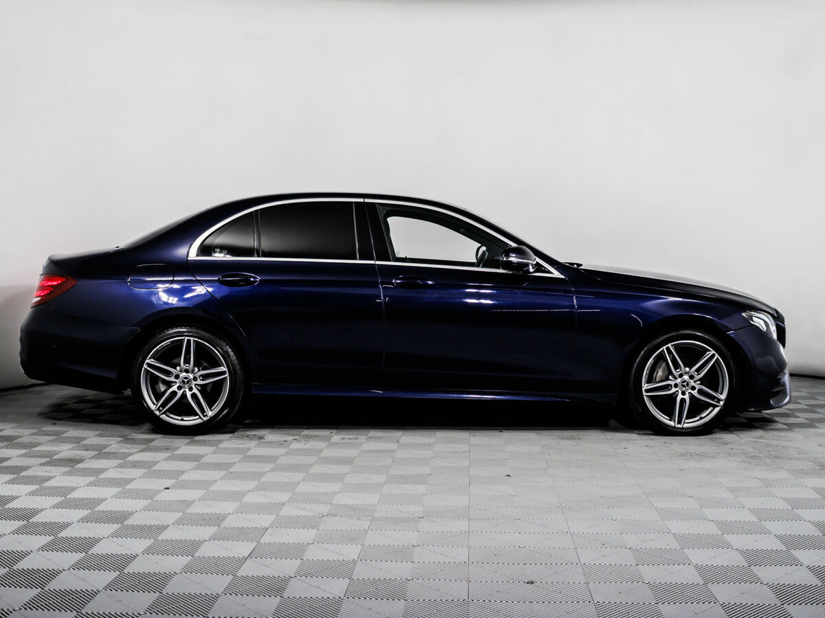 Mercedes-Benz E-Класс 2020 года с пробегом. Фото: #3