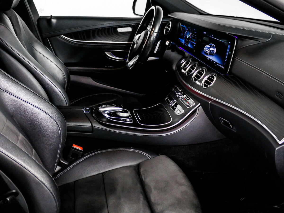 Mercedes-Benz E-Класс 2020 года с пробегом. Фото: #18