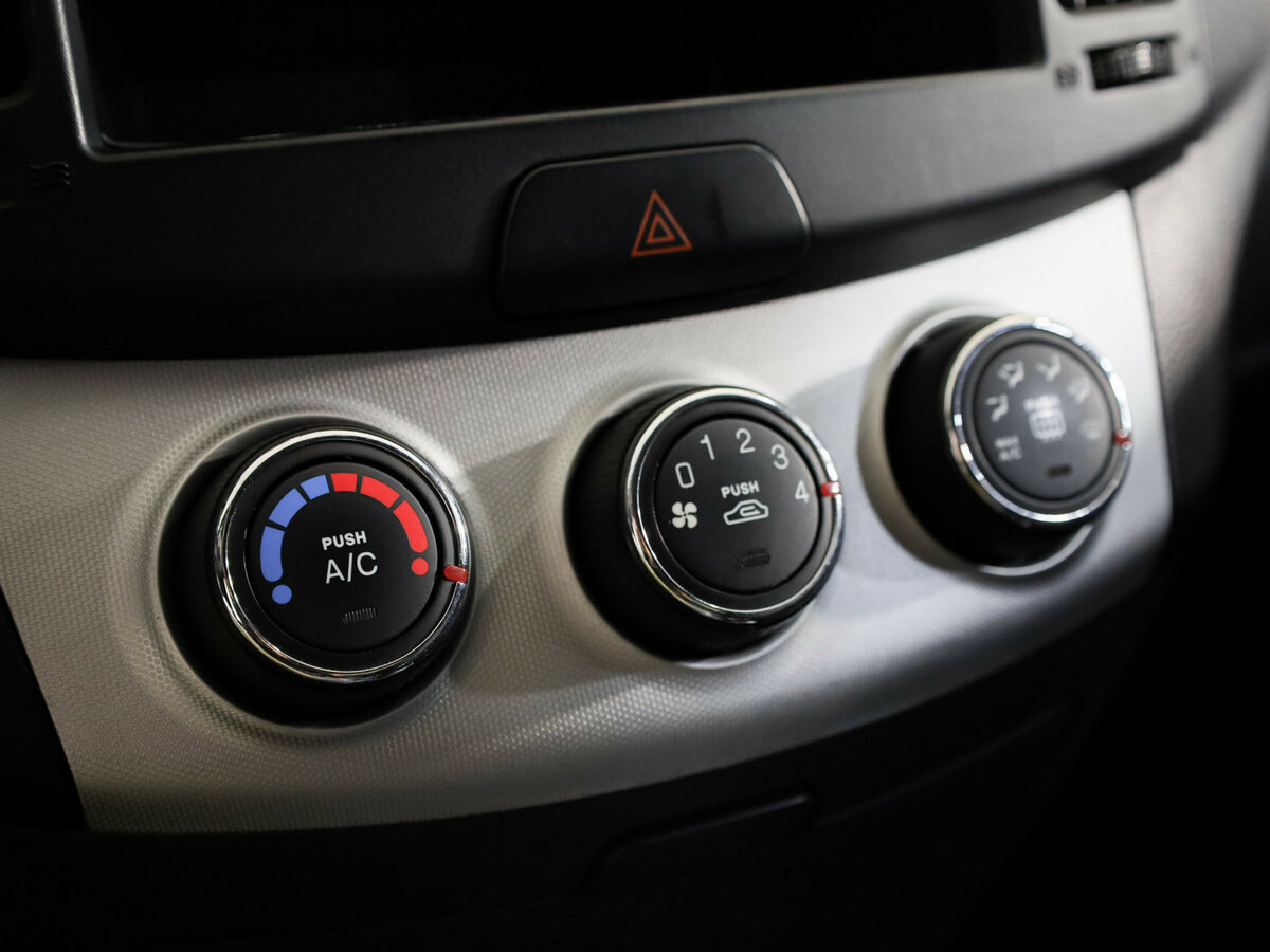 Hyundai Elantra 2008 года с пробегом. Фото: #12