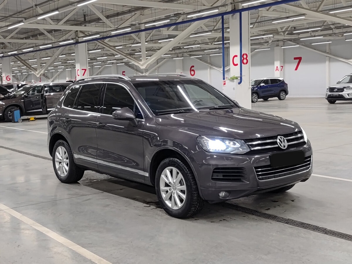 Volkswagen Touareg 2012 года с пробегом. Фото: #2