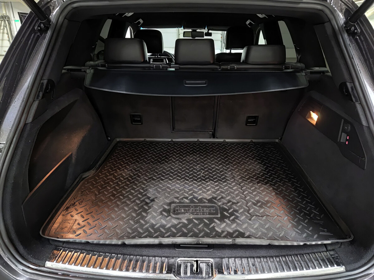 Volkswagen Touareg 2012 года с пробегом. Фото: #9