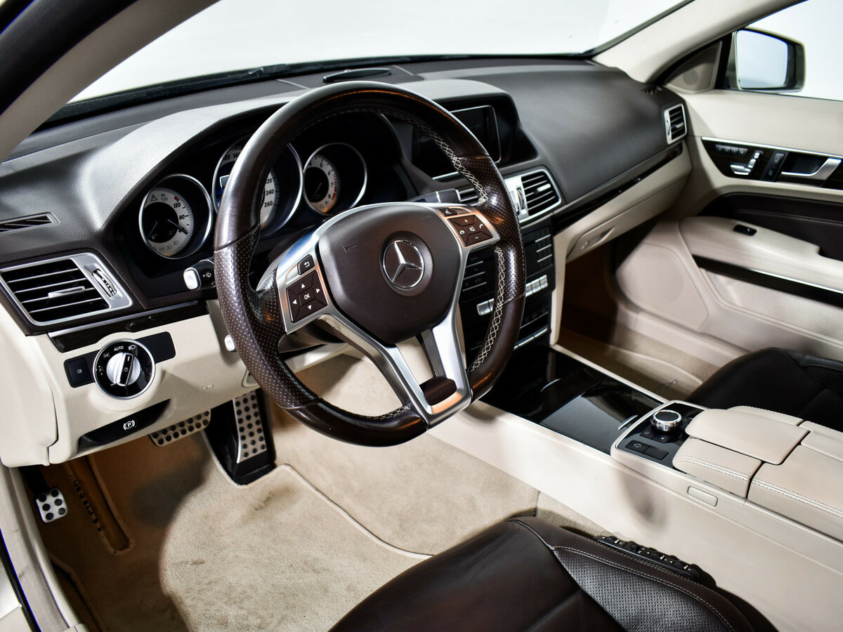 Mercedes-Benz E-Класс 2016 года с пробегом. Фото: #8