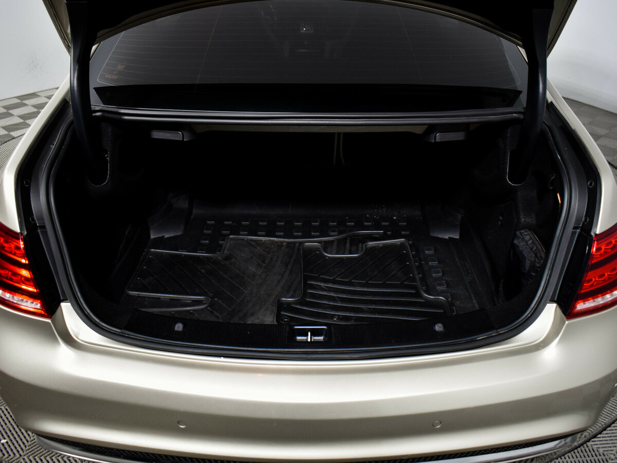 Mercedes-Benz E-Класс 2016 года с пробегом. Фото: #19