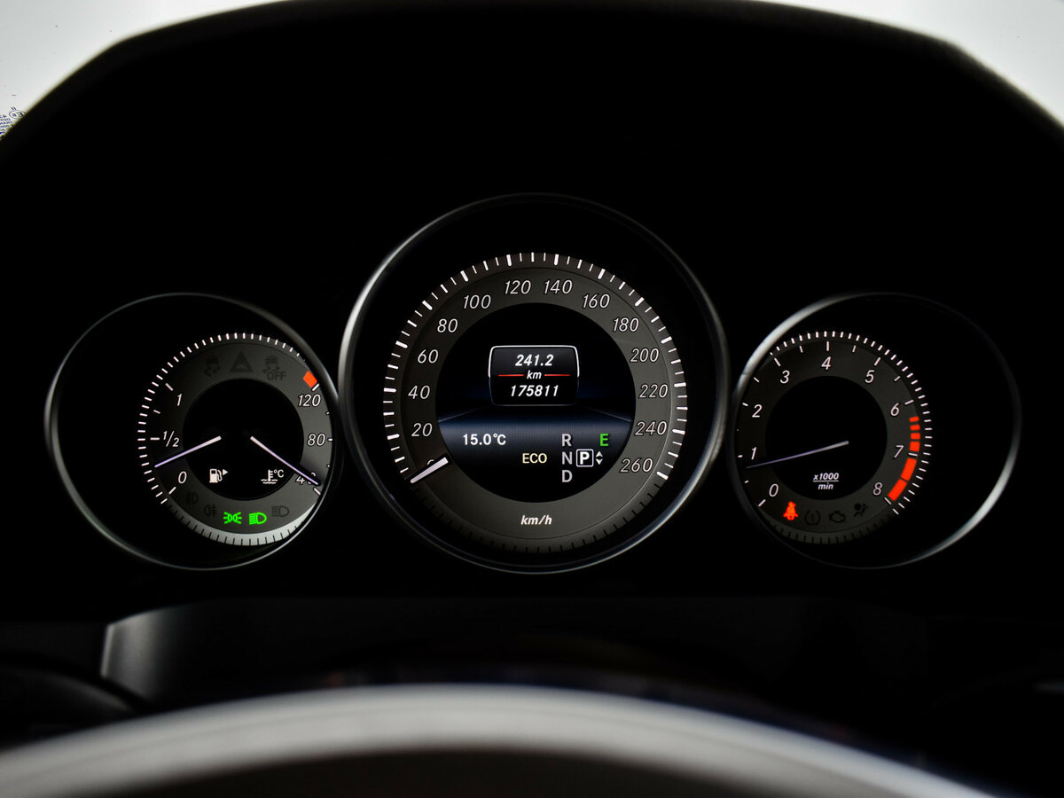 Mercedes-Benz E-Класс 2016 года с пробегом. Фото: #20