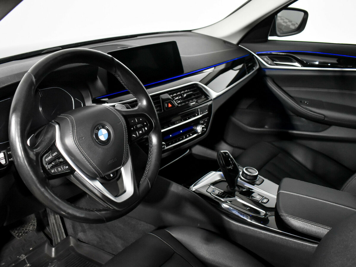 BMW 5 серии 2020 года с пробегом. Фото: #6