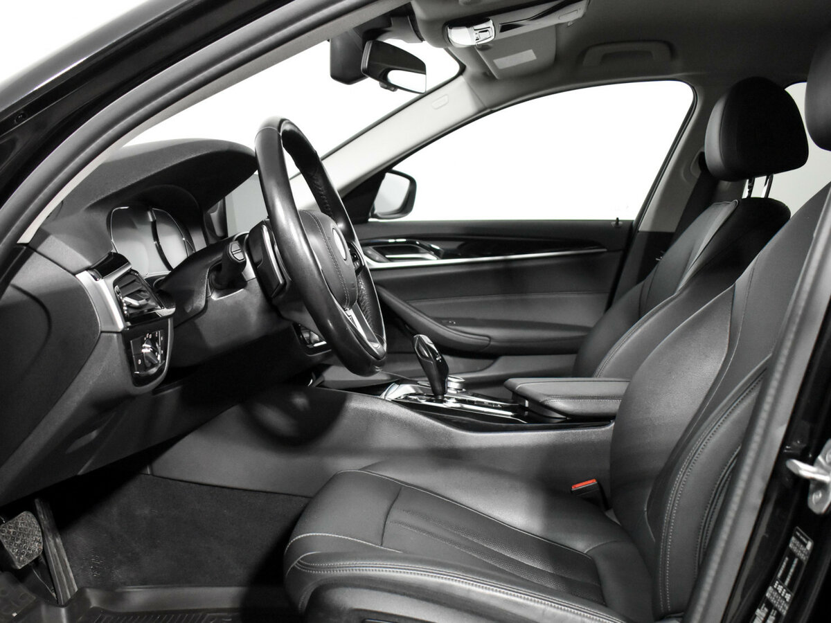 BMW 5 серии 2020 года с пробегом. Фото: #8