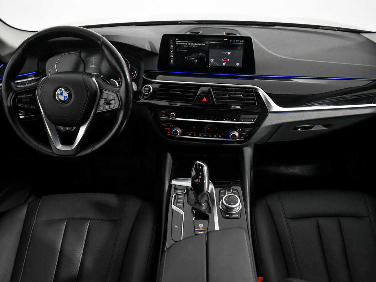 BMW 5 серии 2020 года с пробегом. Фото: #12