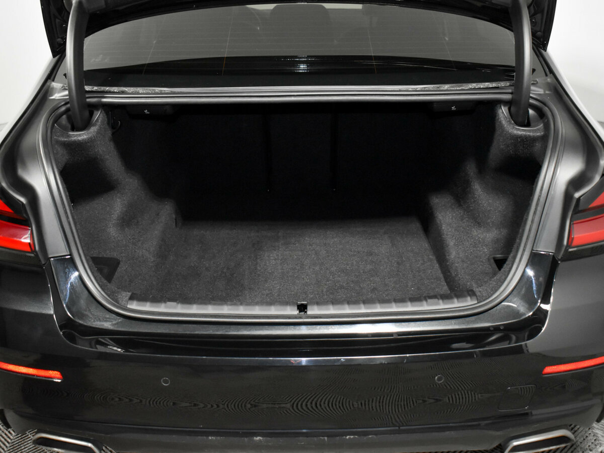 BMW 5 серии 2020 года с пробегом. Фото: #18