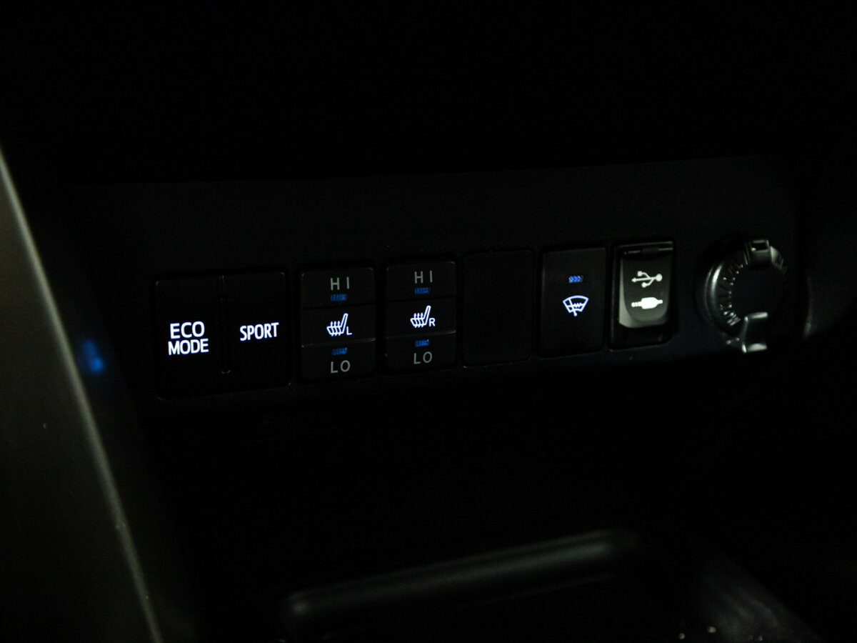 Toyota RAV4 2014 года с пробегом. Фото: #16