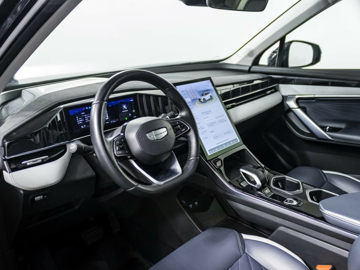 Geely Atlas 2024 года с пробегом. Фото: #8