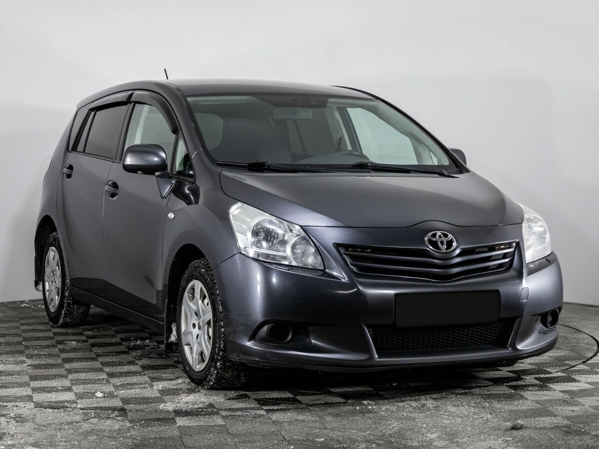 Toyota Verso 2011 года с пробегом. Фото: #2