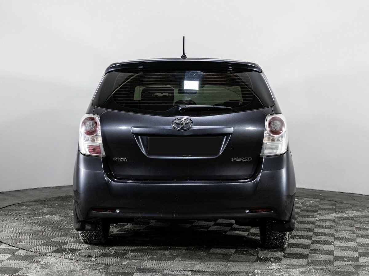 Toyota Verso 2011 года с пробегом. Фото: #4