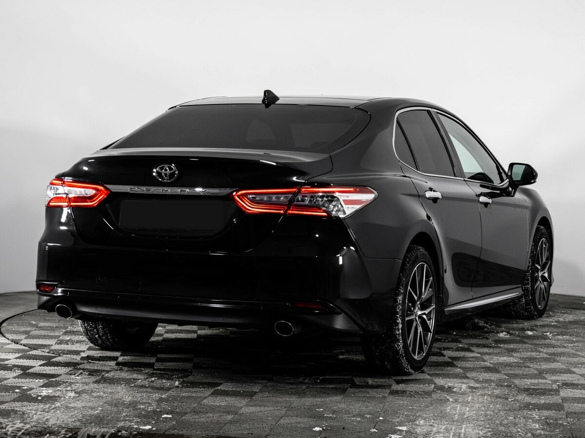 Toyota Camry 2023 года с пробегом. Фото: #5