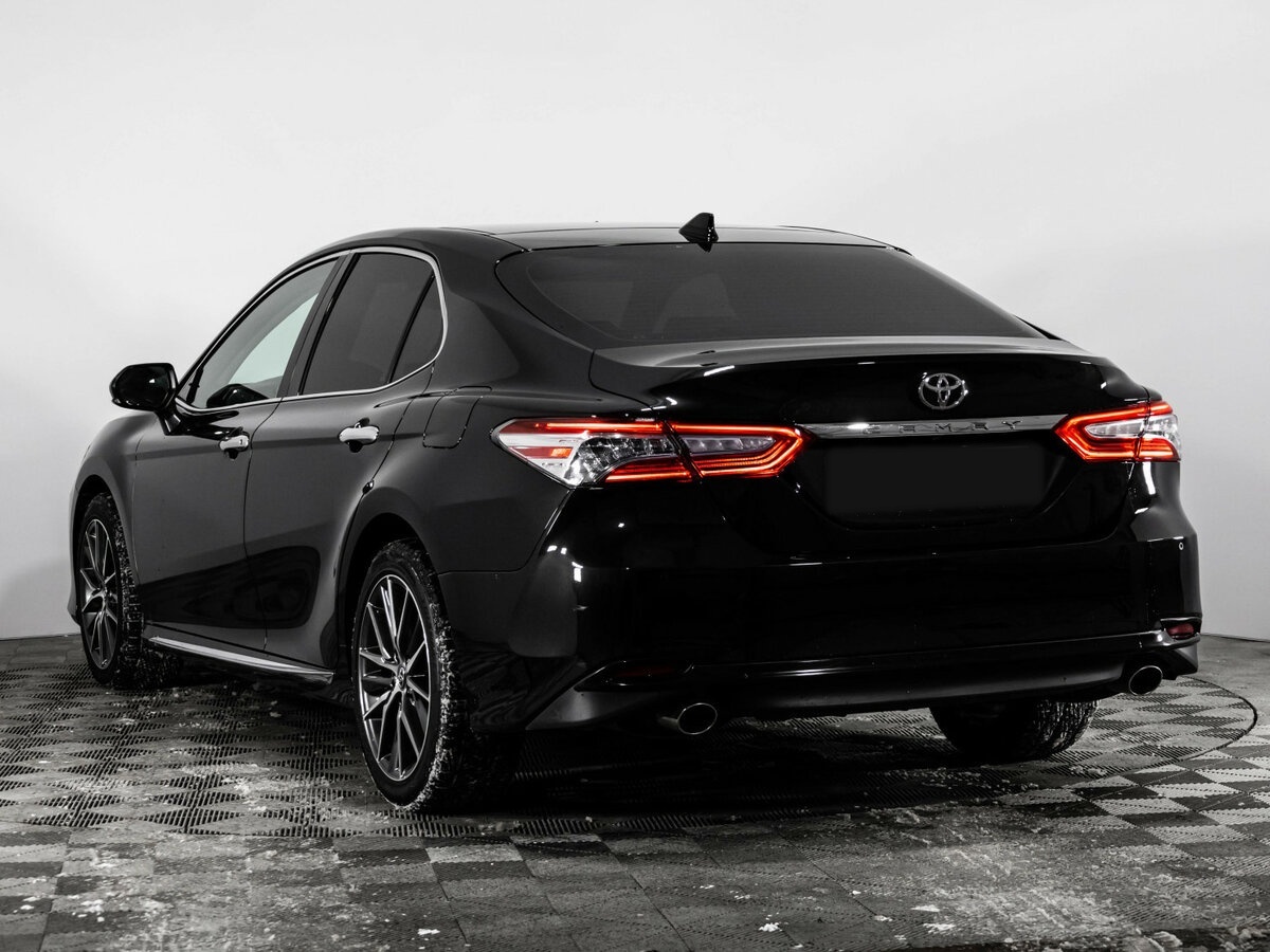 Toyota Camry 2023 года с пробегом. Фото: #7