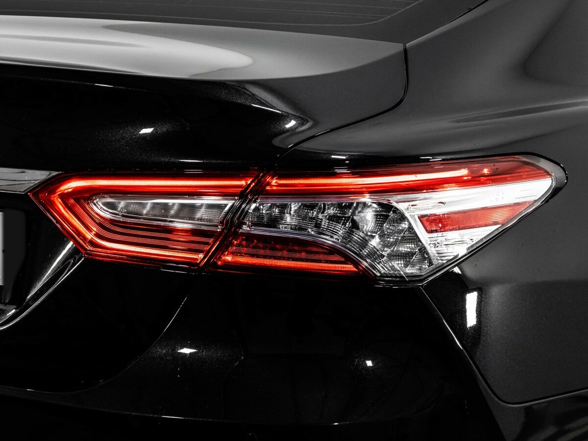 Toyota Camry 2023 года с пробегом. Фото: #9