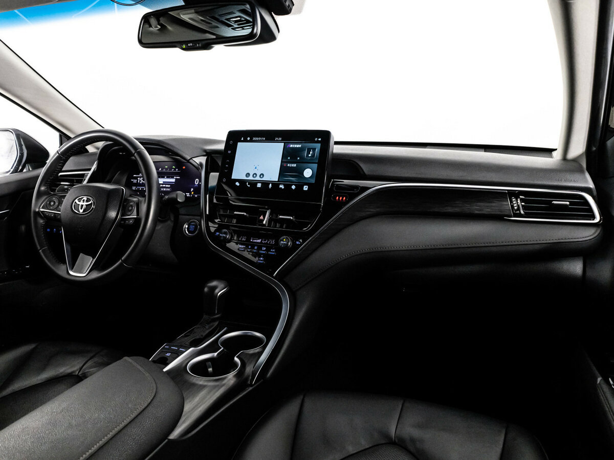 Toyota Camry 2023 года с пробегом. Фото: #10