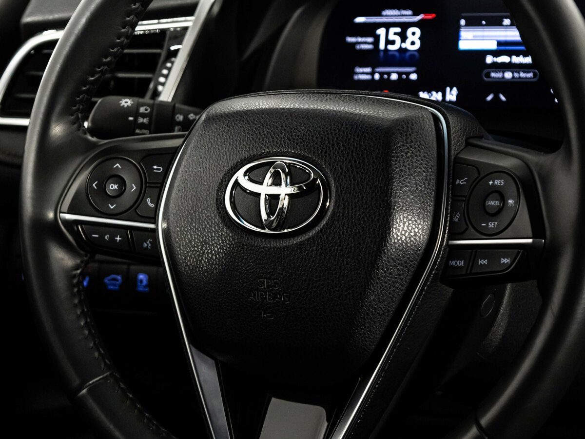 Toyota Camry 2023 года с пробегом. Фото: #12