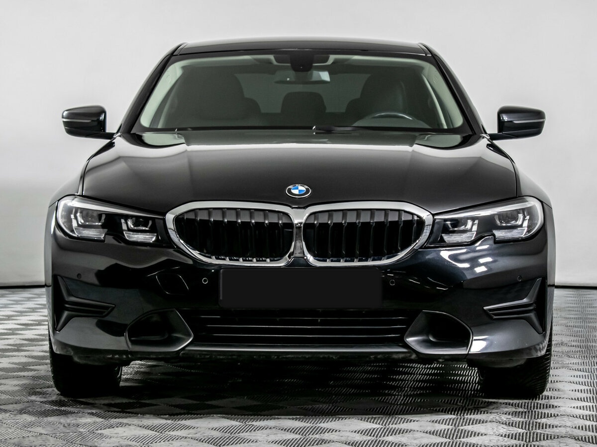BMW 3 серии 2021 года с пробегом. Фото: #1