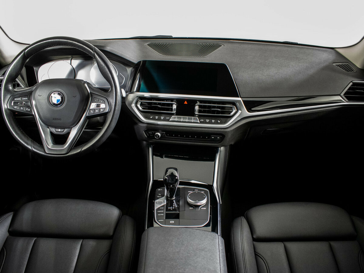 BMW 3 серии 2021 года с пробегом. Фото: #8