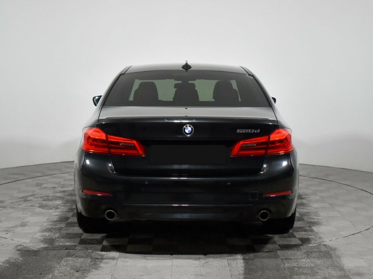 BMW 5 серии 2019 года с пробегом. Фото: #5