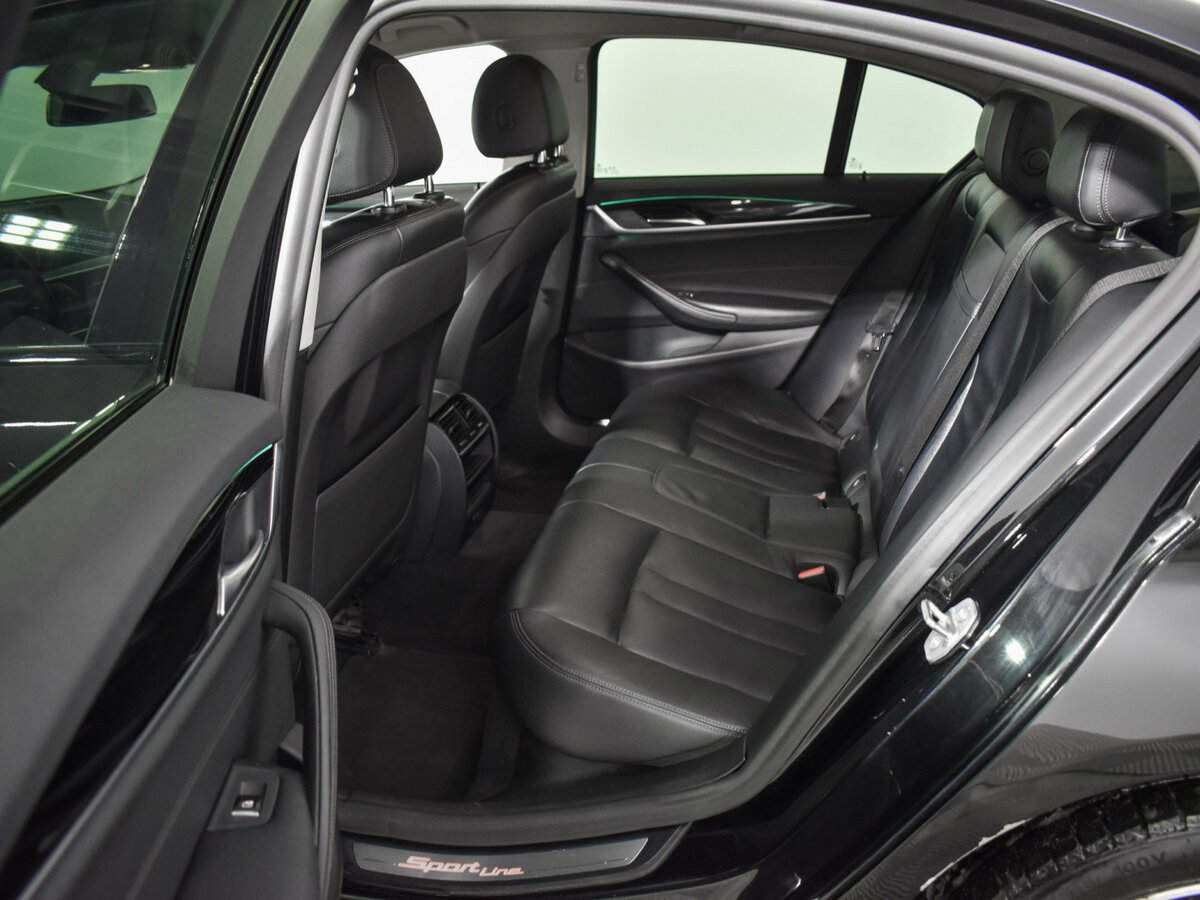 BMW 5 серии 2019 года с пробегом. Фото: #10