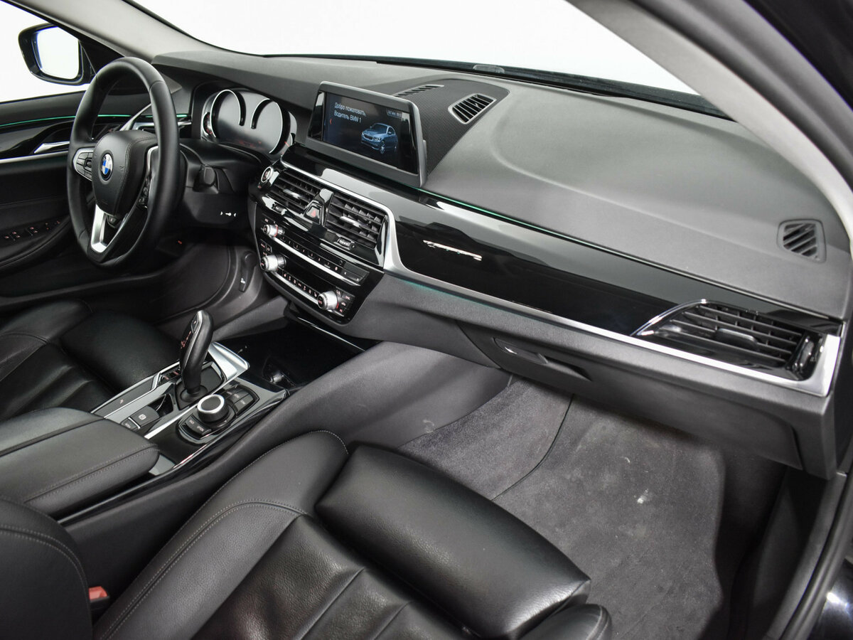 BMW 5 серии 2019 года с пробегом. Фото: #11