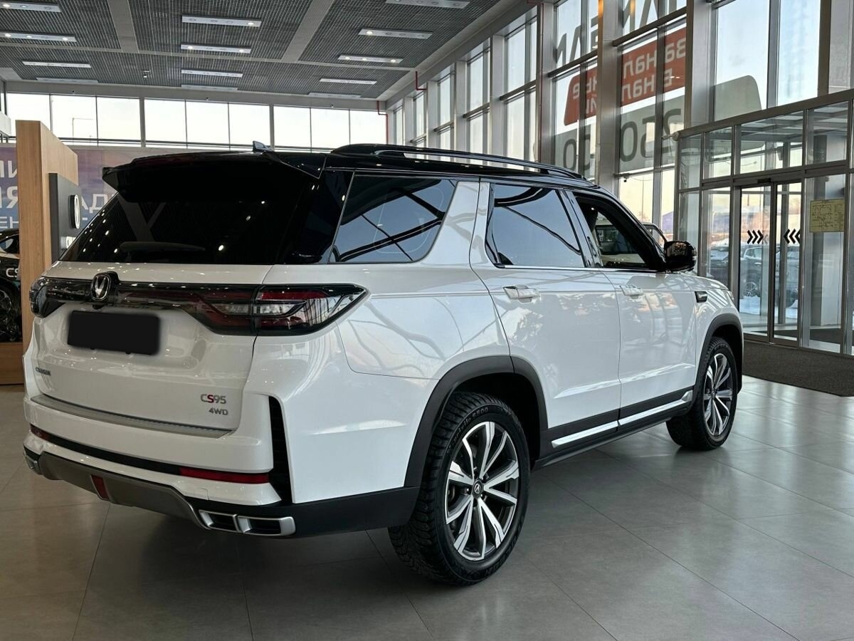 Changan CS95 2023 года с пробегом. Фото: #3