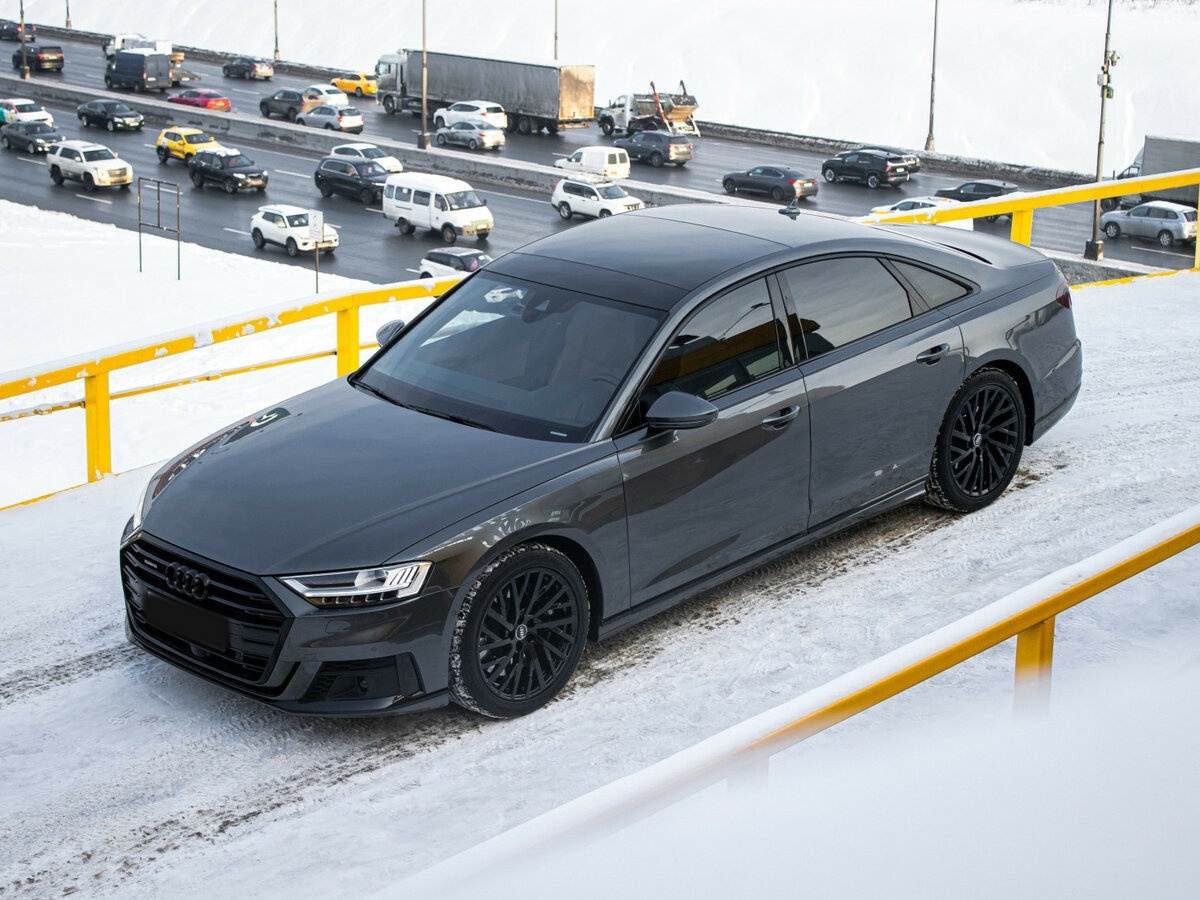 Audi A8 2019 года с пробегом. Фото: #2