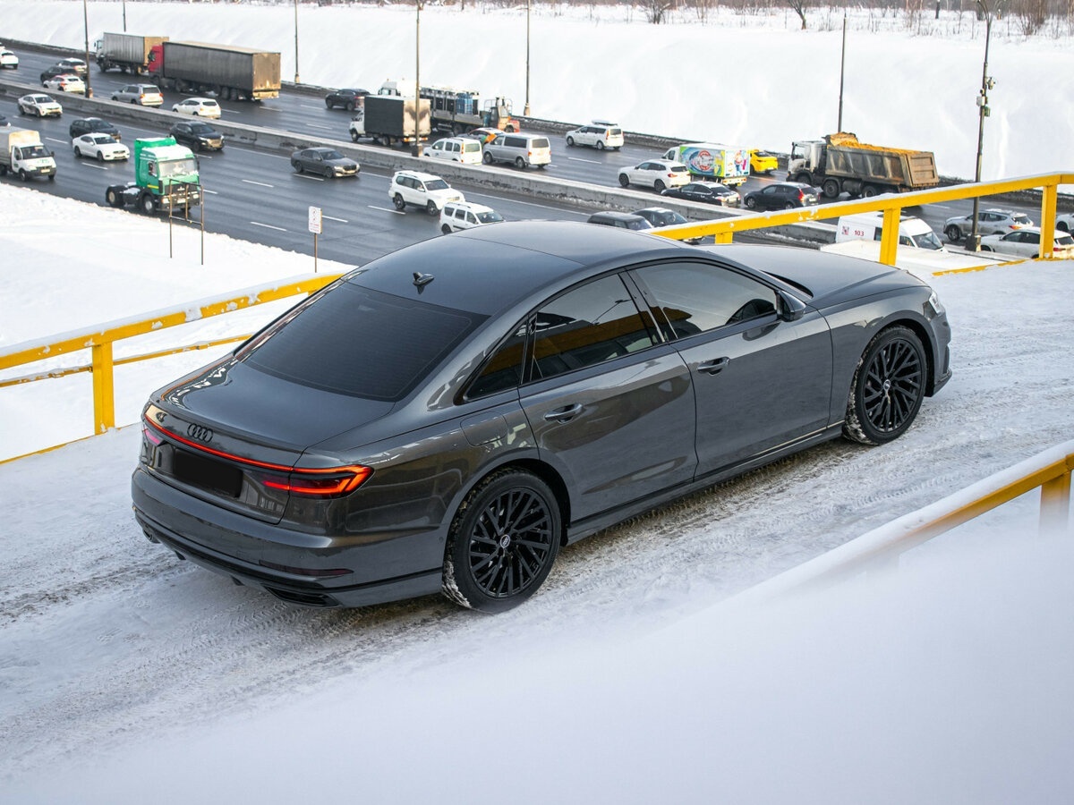 Audi A8 2019 года с пробегом. Фото: #5