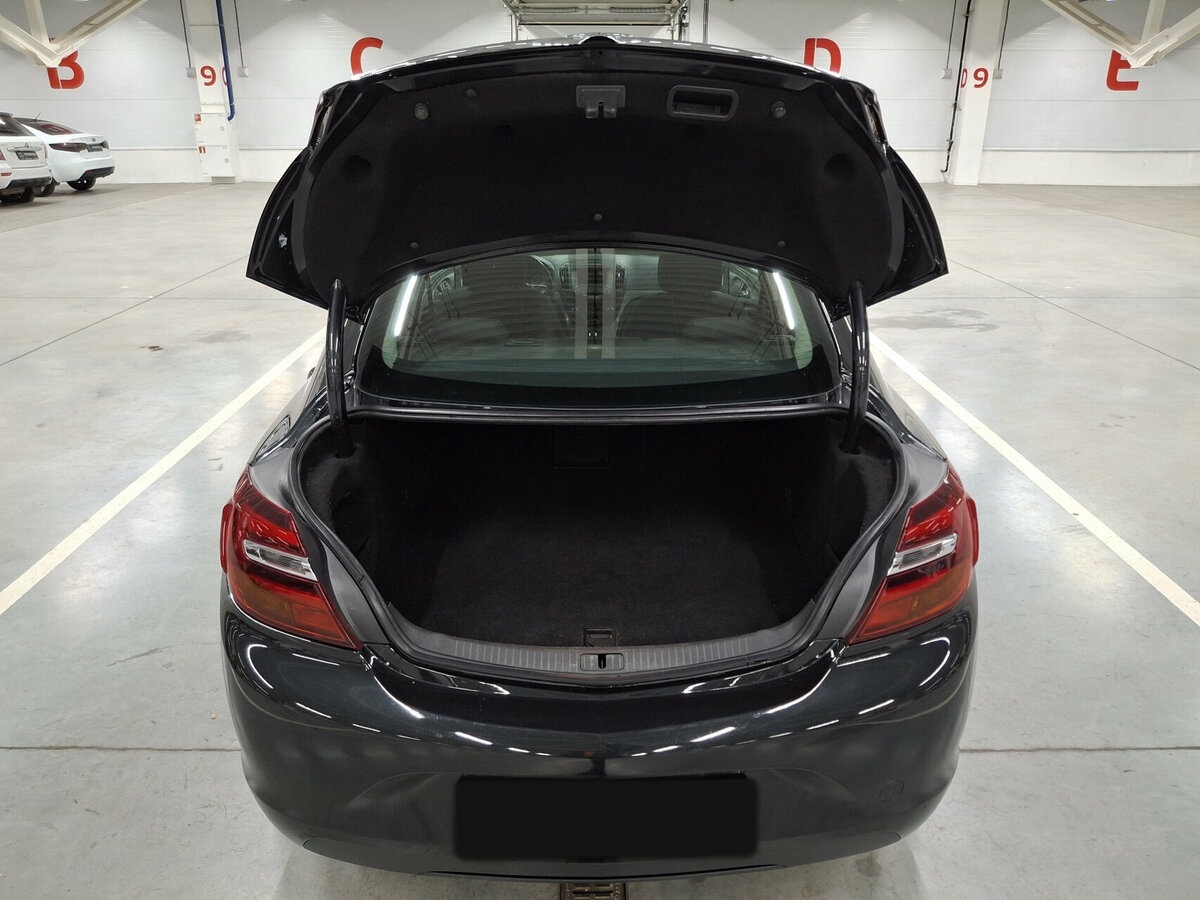 Б/У Опель Инсигния 2013 года. Фото: #9