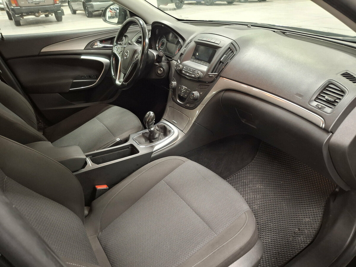 Б/У Опель Инсигния 2013 года. Фото: #10