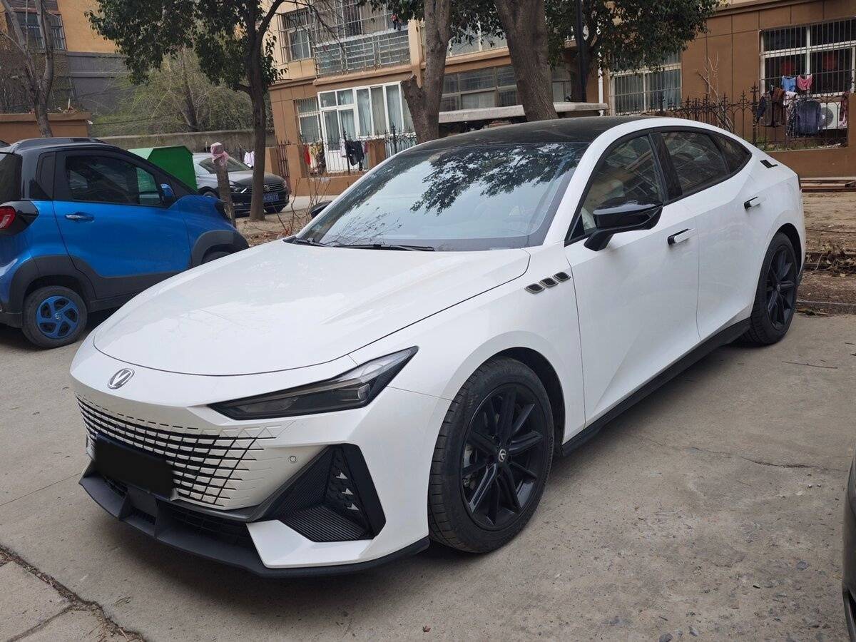 Changan UNI-V